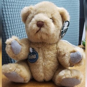 Gund GUNDY Tan Plush Bear with Gray Leather Like Paws 1985 Tags Attached